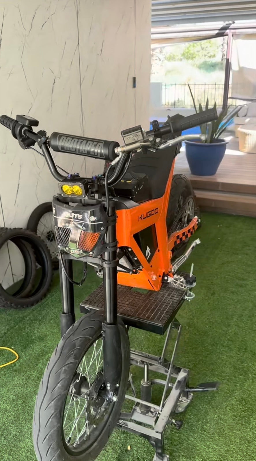 VoltMoto custom build 4